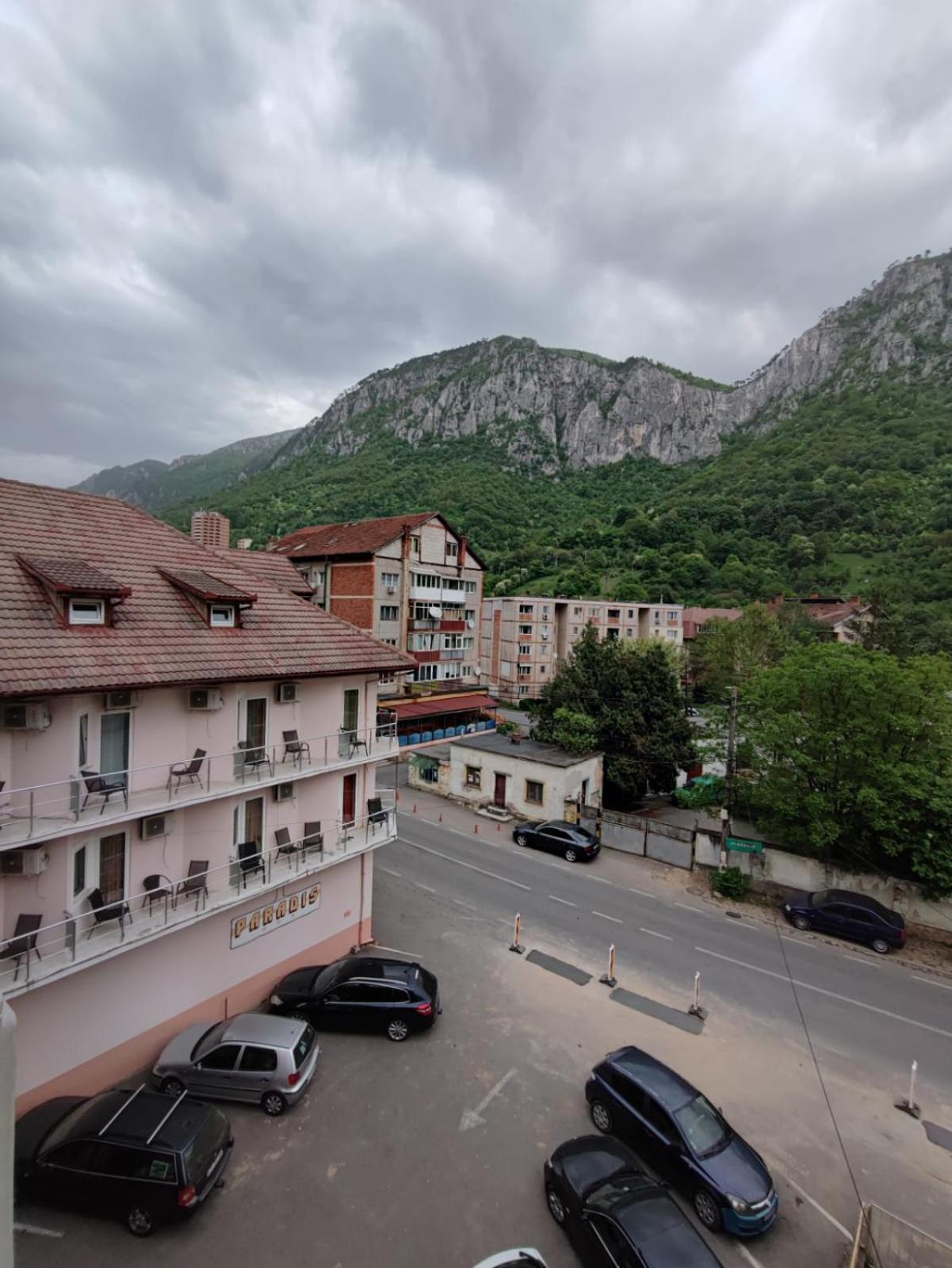 Pensiunea Paradis Băile Herculane Exterior foto